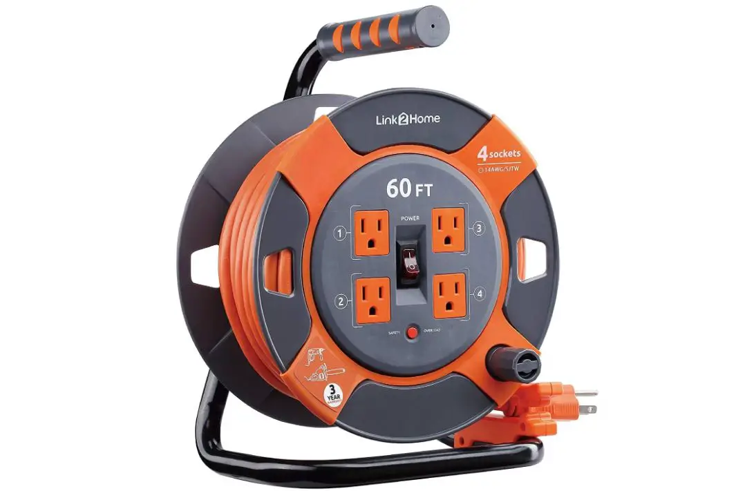 Best Retractable Extension Cord Reviews & Buying Guide - UtechWay