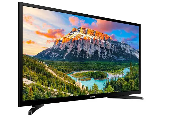 Samsung Flat QLED Smart 4K 32 Inch TV for Gaming